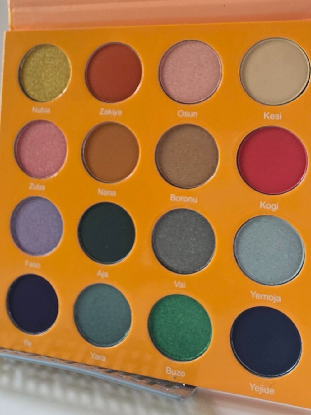 Juvia's Place The Magic Mini eye shadow palette